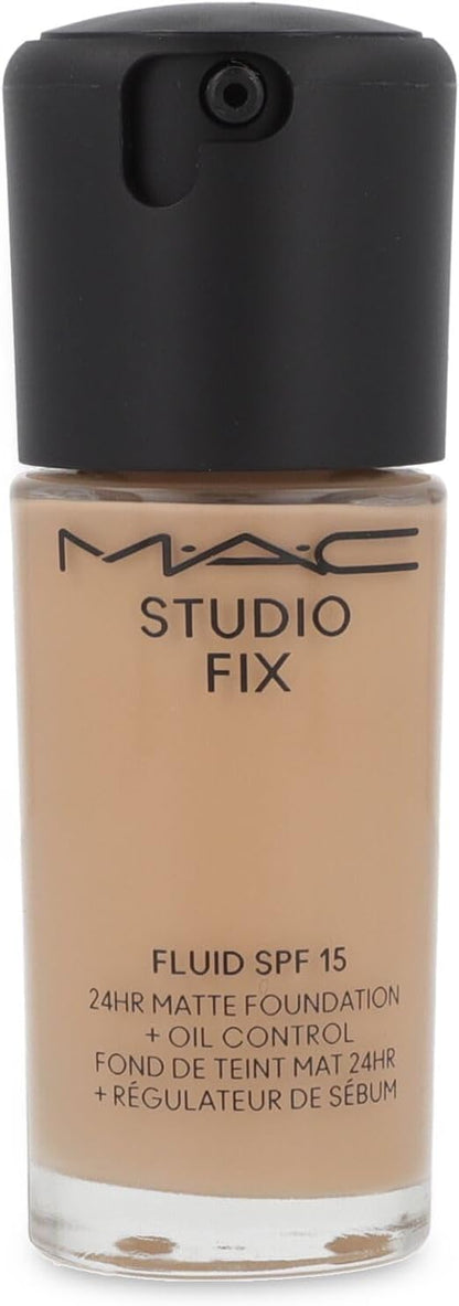 Base Liquida Studio Fix Fluid Spf15 24Hr Matte Foundation + Oil Control -Nc17 30Ml - Mujer