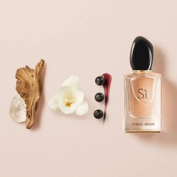 Set Giorgio Armani Si 3Pzs 100Ml Edp Spray/ Body Lotion 50Ml/ 10Ml Edp Spray - Mujer