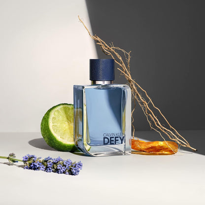 Calvin Klein Calvin Klein Set Calvin Klein Defy 3Pzs 100Ml Edt Spray/ Body Wash 100Ml / 10Ml Edt Spray - Hombre