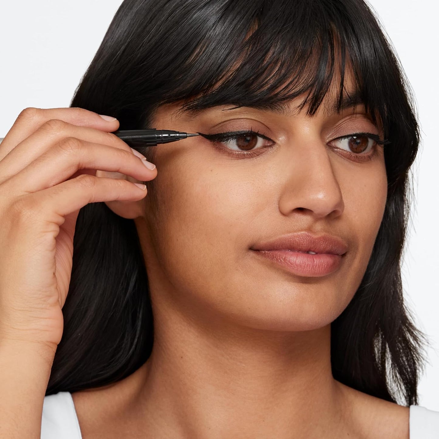 Delineador Para Ojos High Impact Easy Liquid Liner -Black .67G - Mujer
