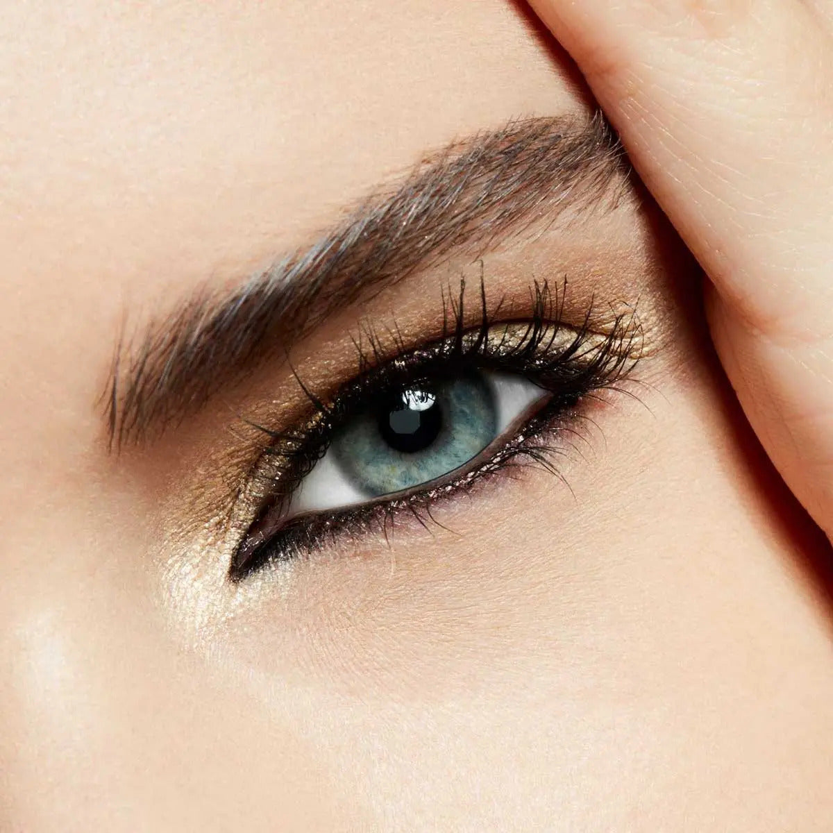 Sombra Para Ojos Dazzleshadow Extreme -Kiss Of Klimt 1.5G - Mujer