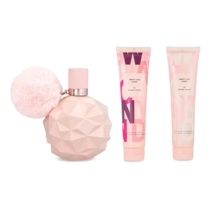 Set Ariana Grande Sweet Like Candy 3Pzs 100Ml Edp Spray/ Body Mist 118Ml Spray/ Body Souffle 100Ml - Mujer