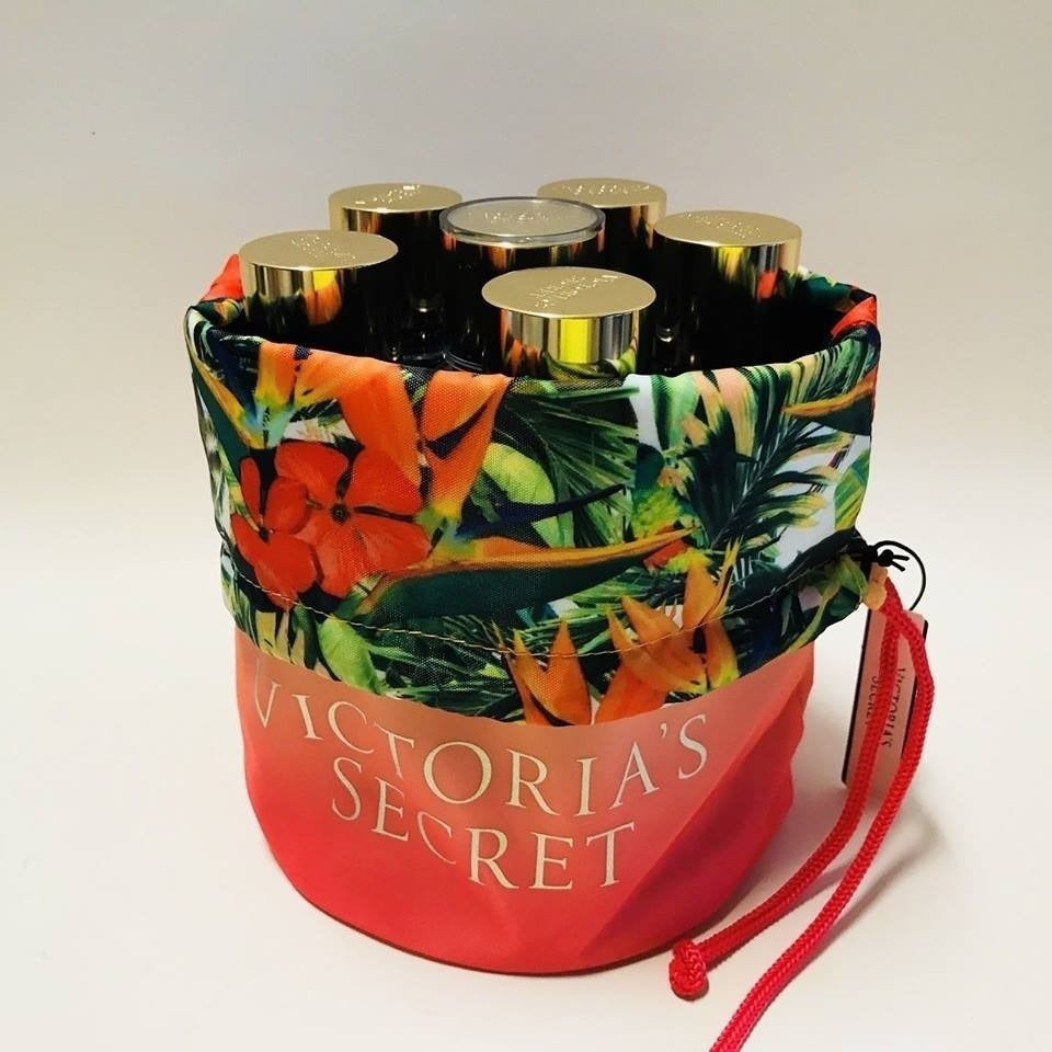 Bolsa Tela  Naranja Tipo Morral Dama Victoria Secret - PriceOnLine